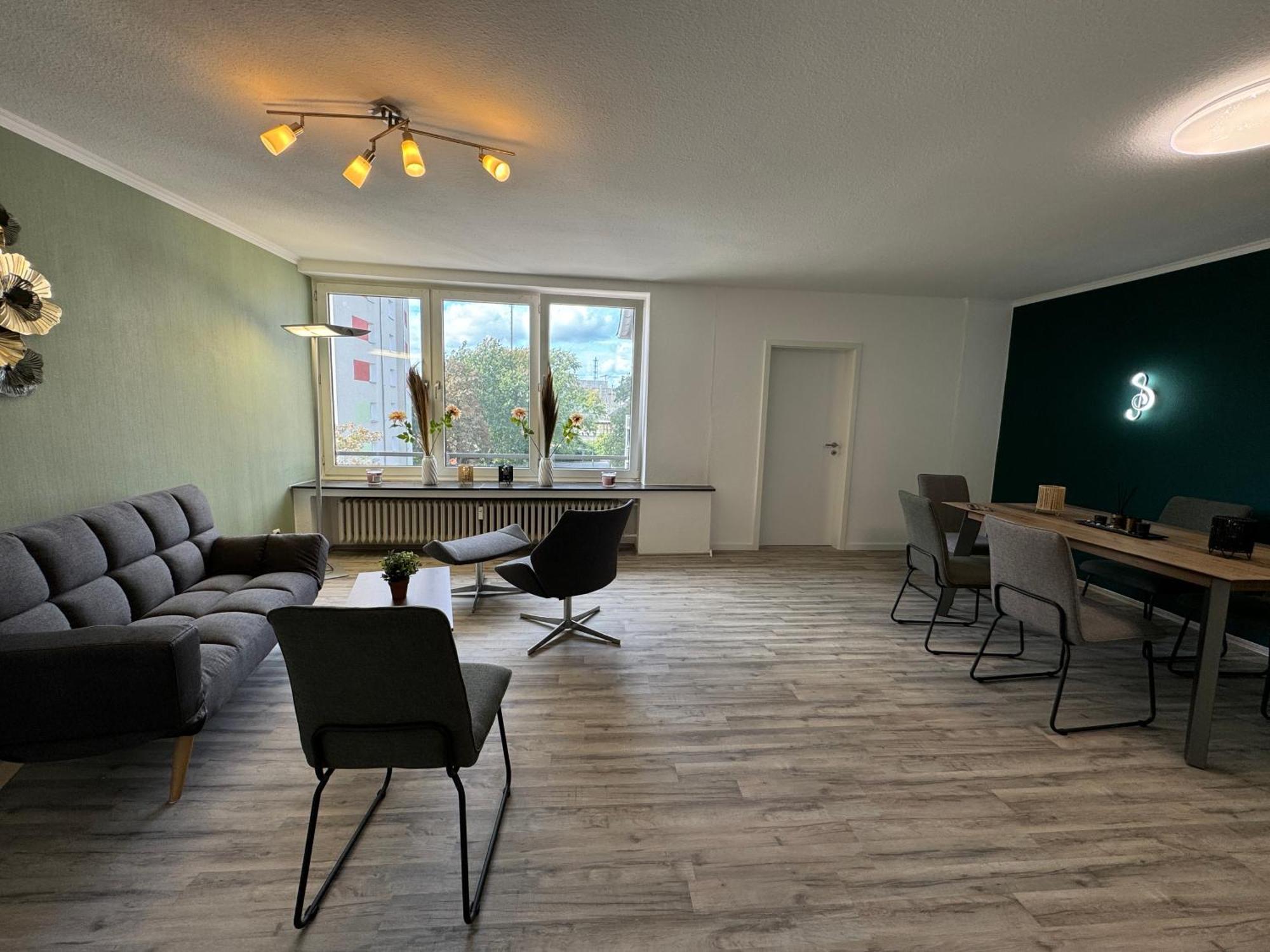 Haus Am Bahnhof Apartment Duisburg Bagian luar foto