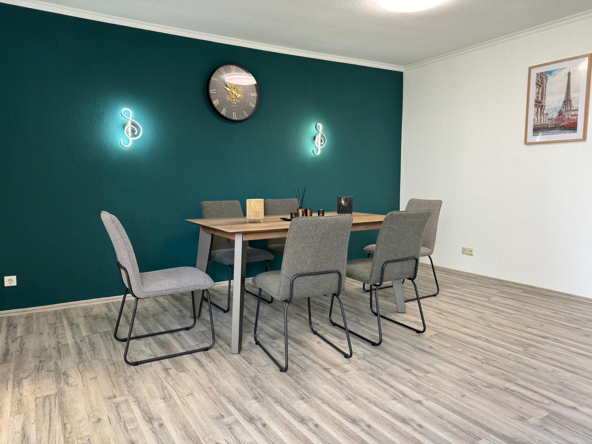 Haus Am Bahnhof Apartment Duisburg Bagian luar foto