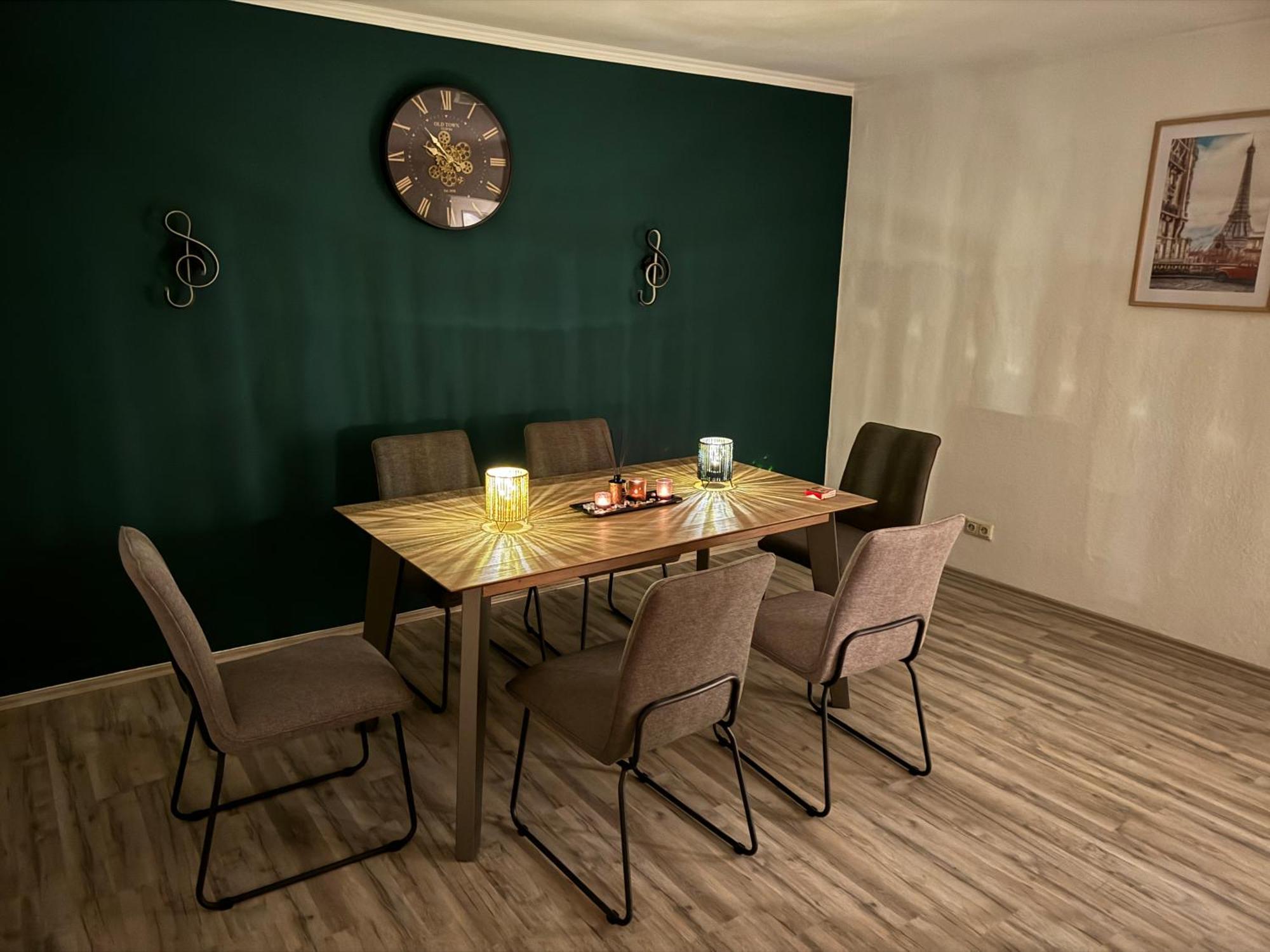 Haus Am Bahnhof Apartment Duisburg Bagian luar foto